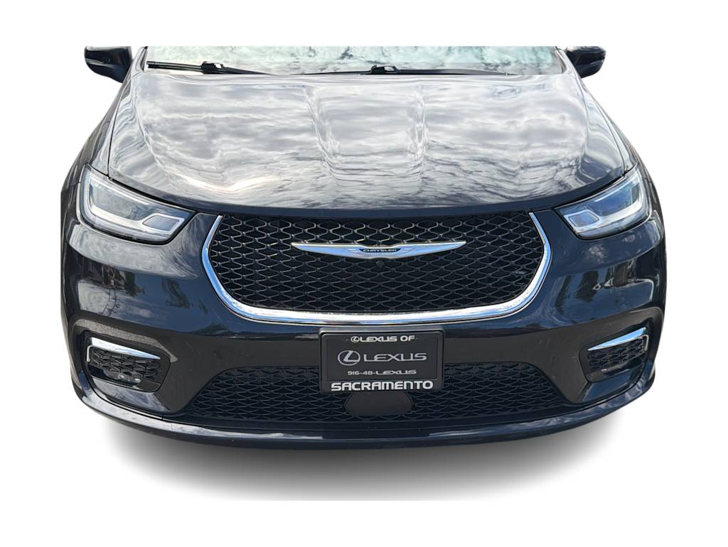 Thumbnail: 2023 Chrysler Pacifica - 9