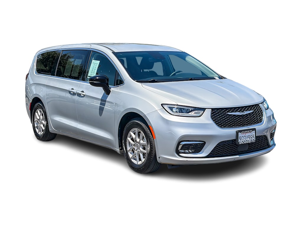 Thumbnail: 2024 Chrysler Pacifica - 13