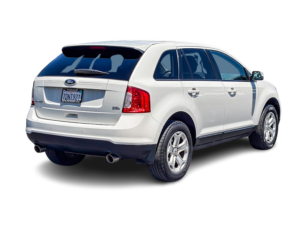 Thumbnail: 2013 Ford Edge - 16