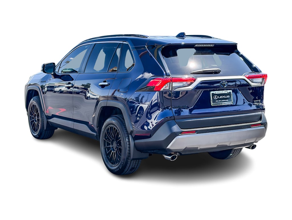 Thumbnail: 2020 Toyota RAV4 - 3