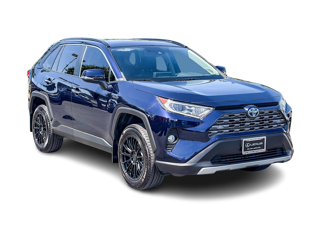 Thumbnail: 2020 Toyota RAV4 - 17