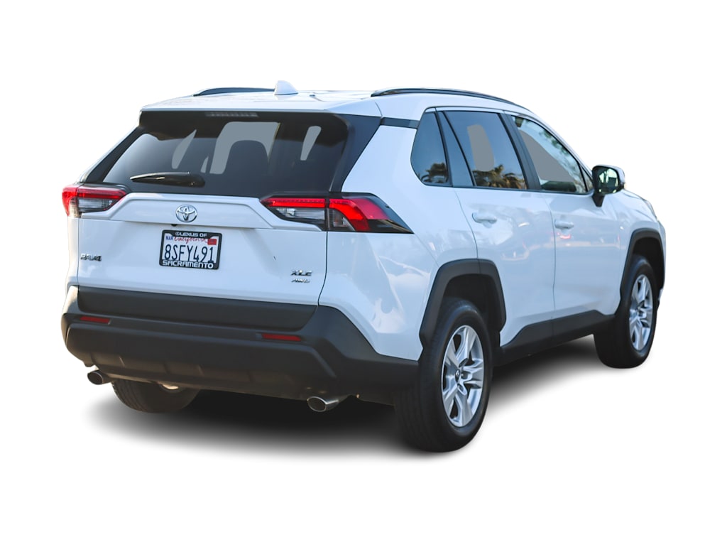 Thumbnail: 2020 Toyota RAV4 - 16