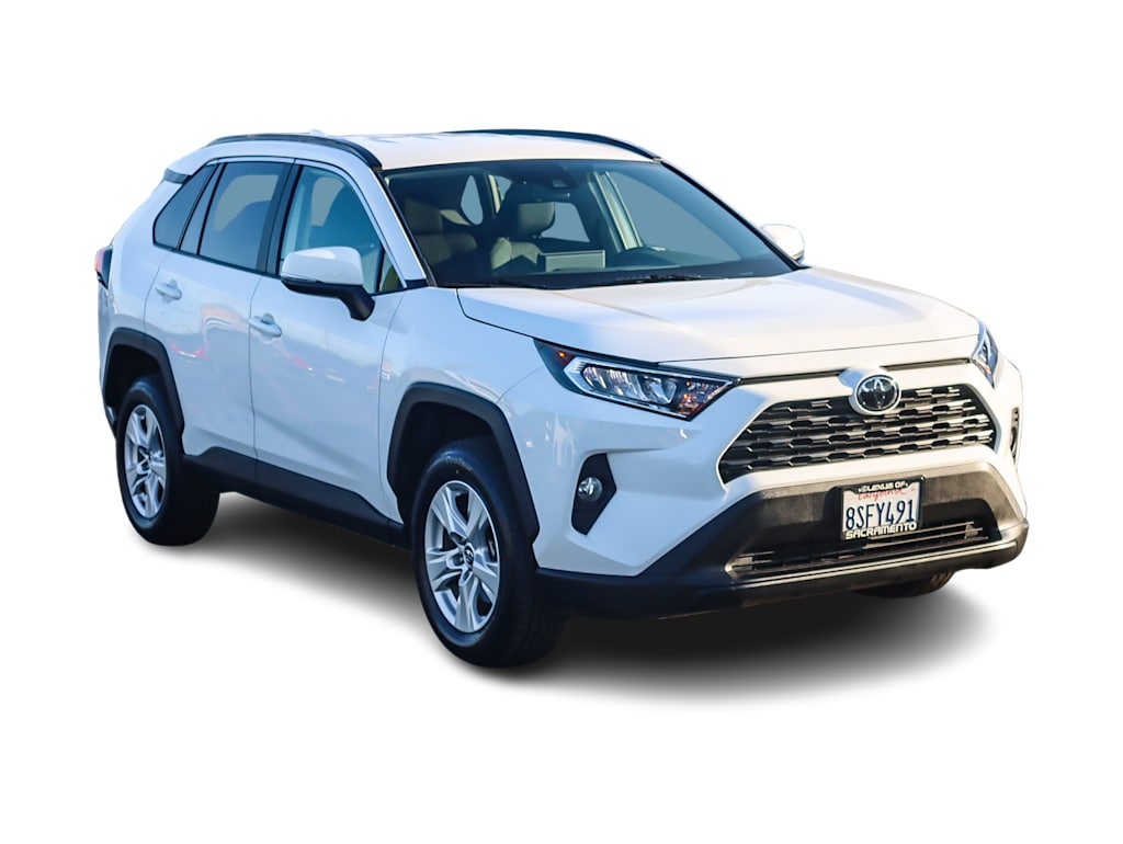 Thumbnail: 2020 Toyota RAV4 - 17