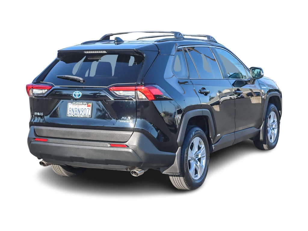 Thumbnail: 2020 Toyota RAV4 - 16