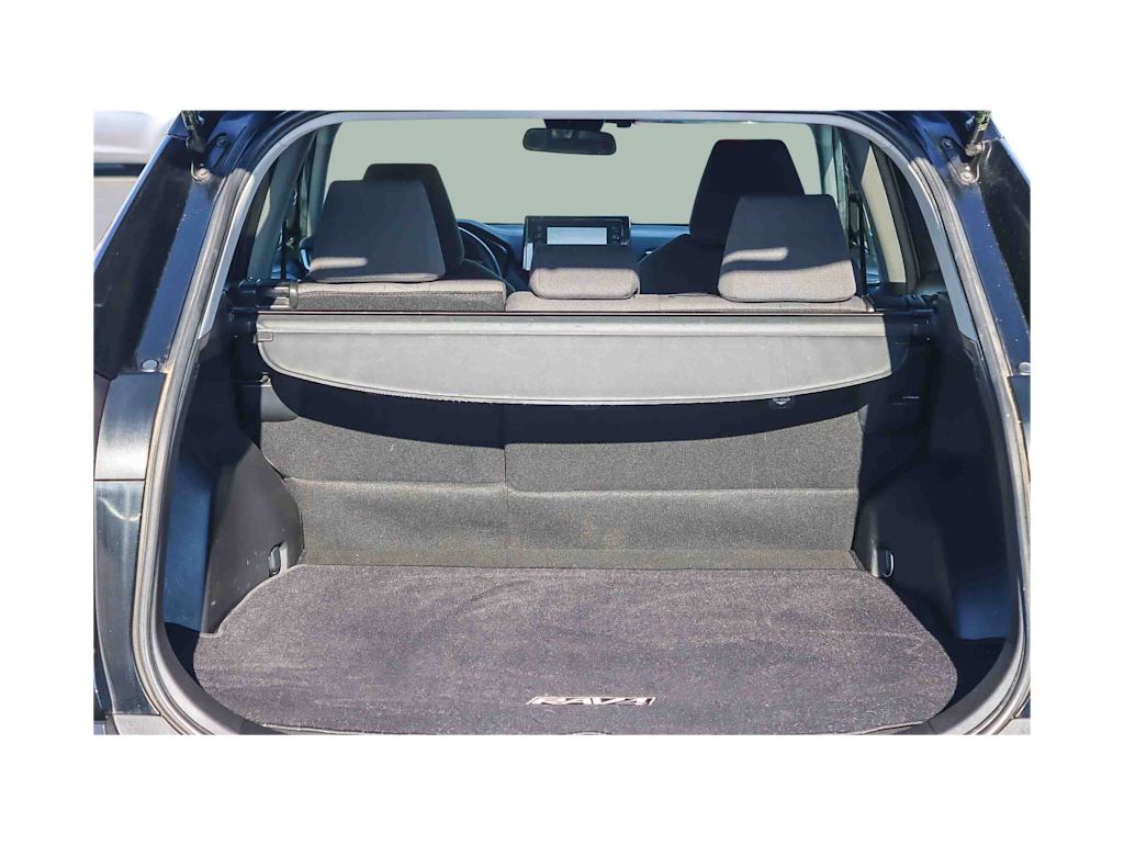 Thumbnail: 2020 Toyota RAV4 - 15