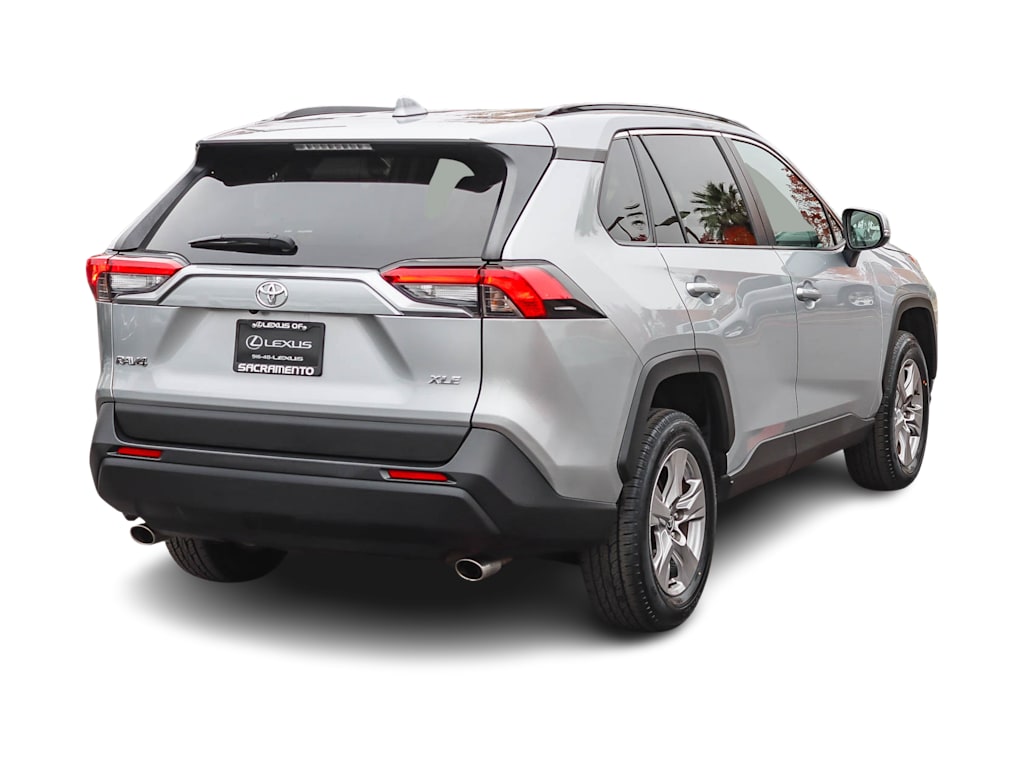 Thumbnail: 2023 Toyota RAV4 - 17