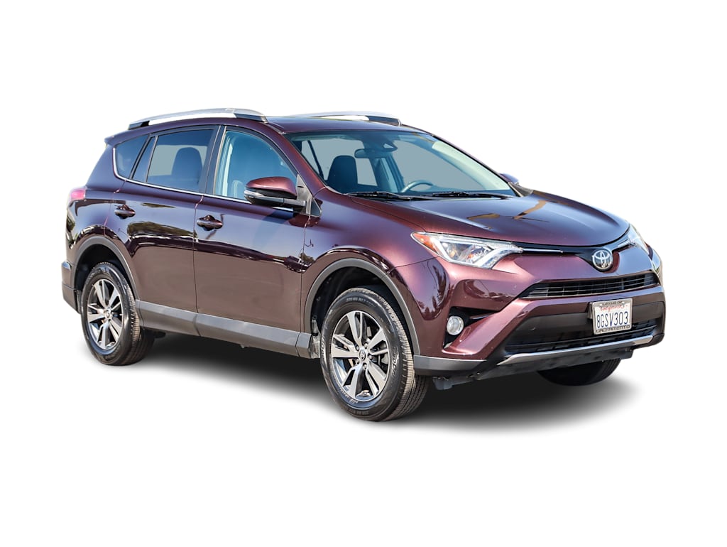 2018 Toyota RAV4 XLE 17