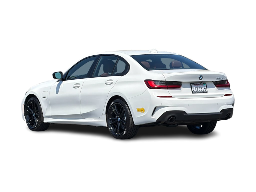 Thumbnail: 2022 BMW 3 Series - 4