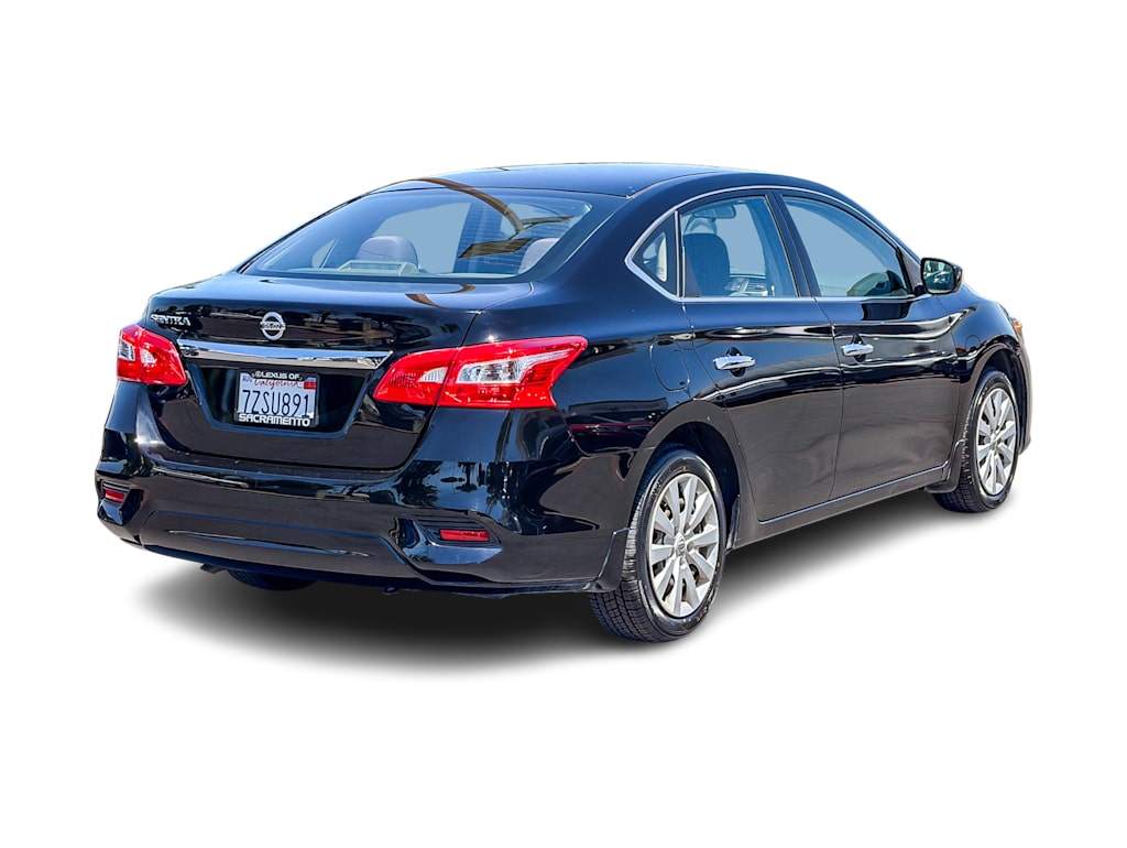 Thumbnail: 2017 Nissan Sentra - 16
