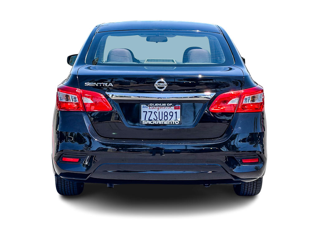 Thumbnail: 2017 Nissan Sentra - 4