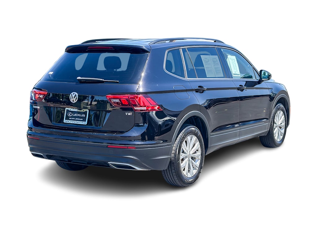 Thumbnail: 2018 Volkswagen Tiguan - 17
