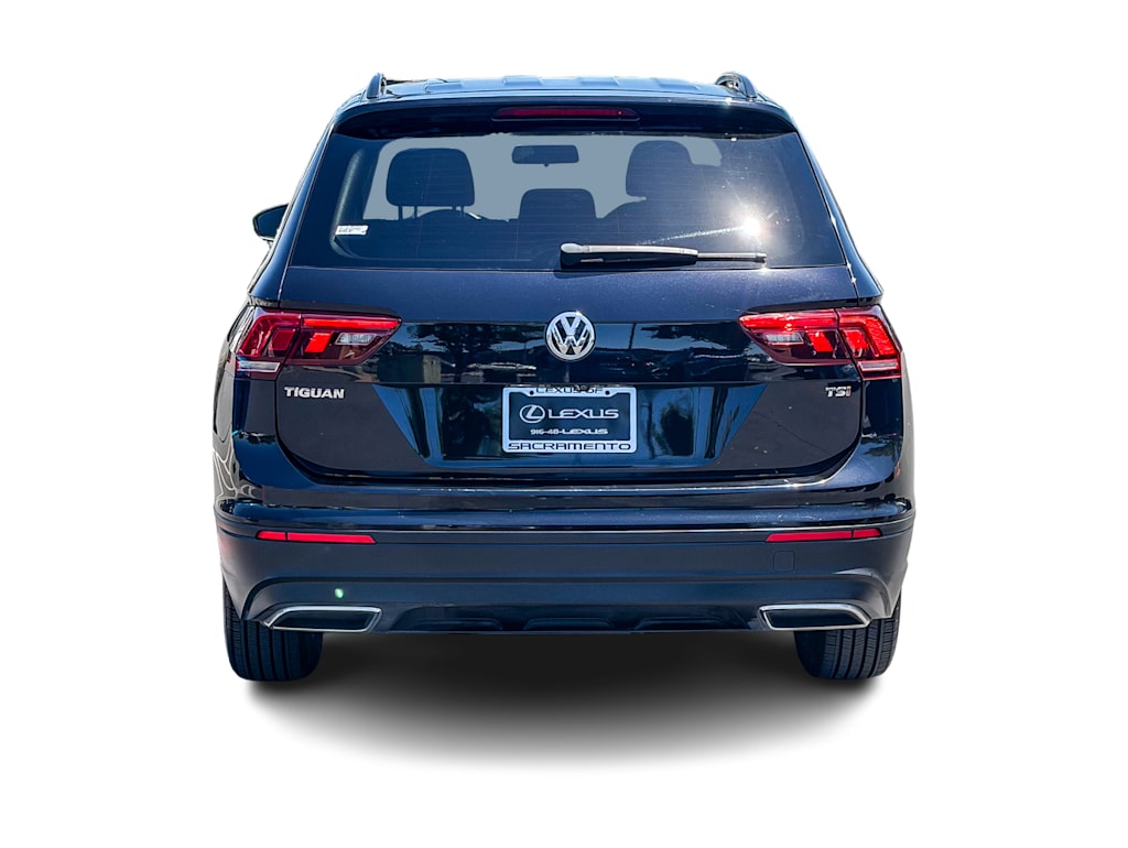 Thumbnail: 2018 Volkswagen Tiguan - 4
