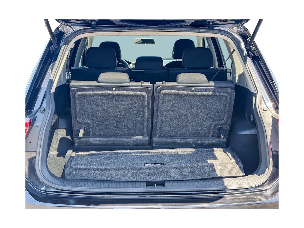 Thumbnail: 2018 Volkswagen Tiguan - 16