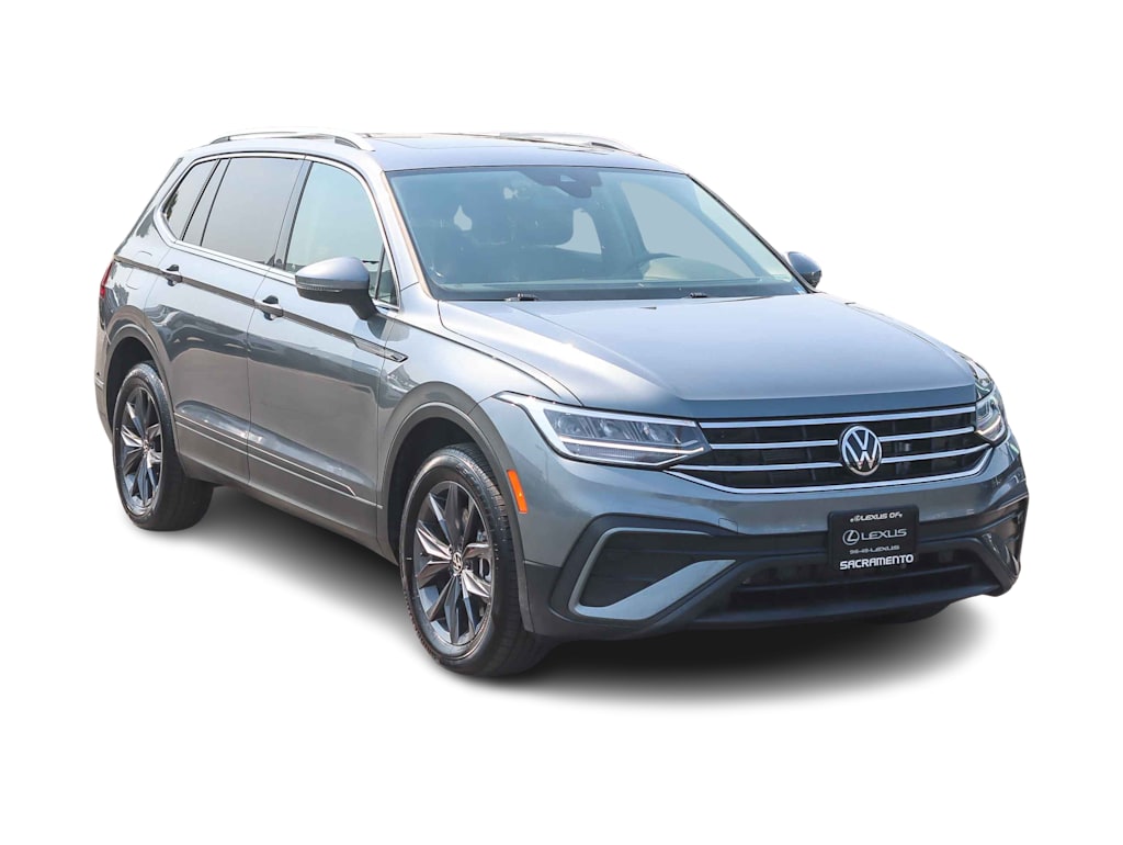 Thumbnail: 2022 Volkswagen Tiguan - 16