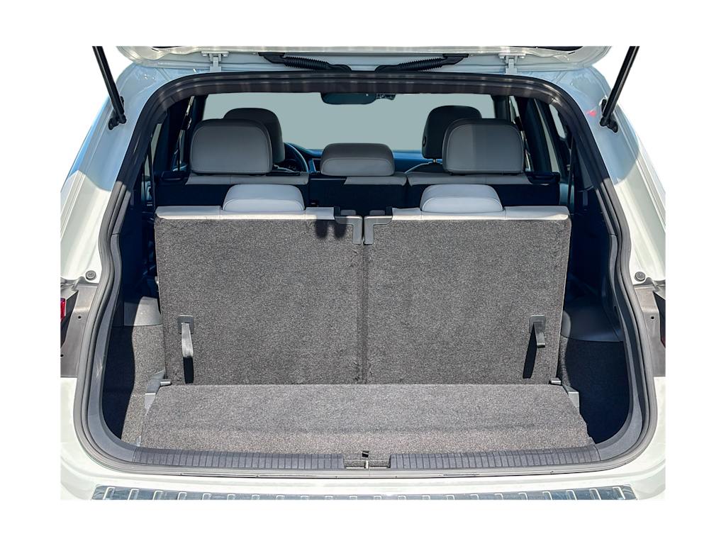 Thumbnail: 2021 Volkswagen Tiguan - 50