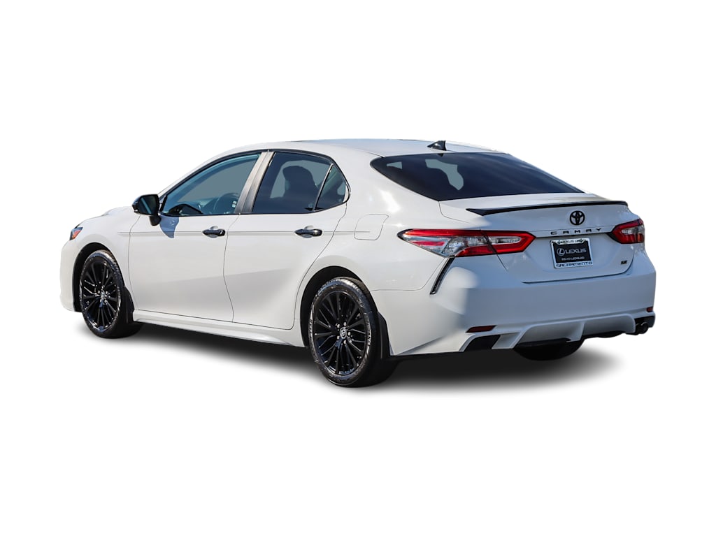 2019 Toyota Camry SE 3