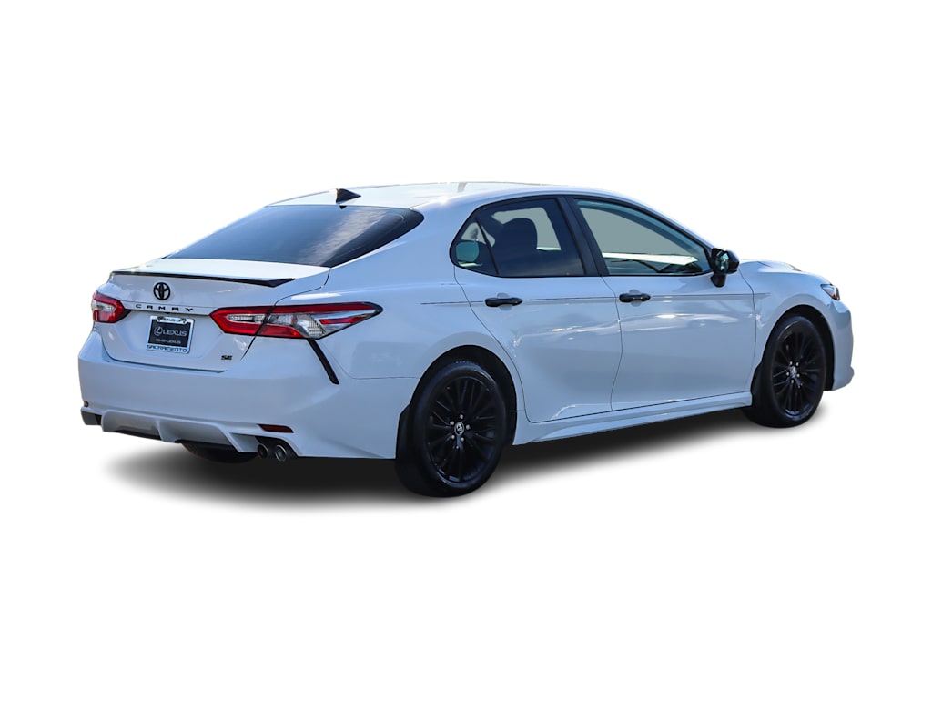 2019 Toyota Camry SE 17