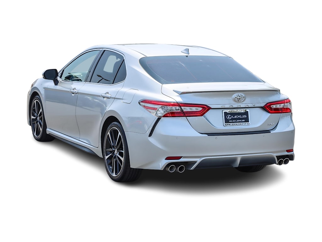 2018 Toyota Camry XSE 3