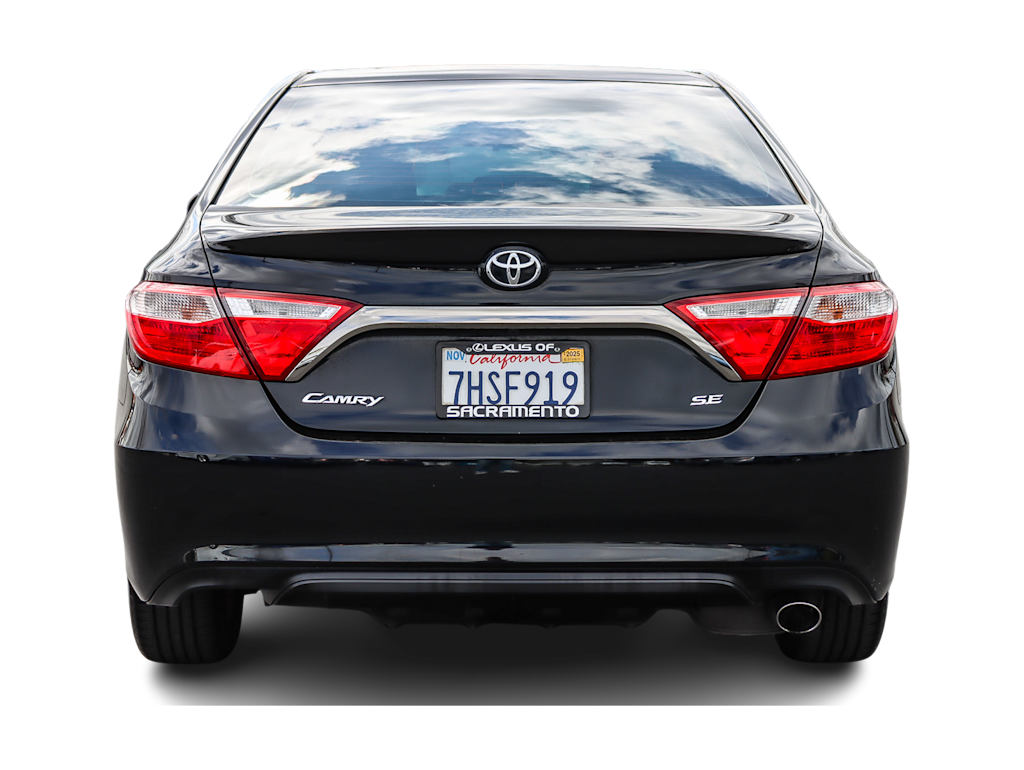 2015 Toyota Camry SE 4