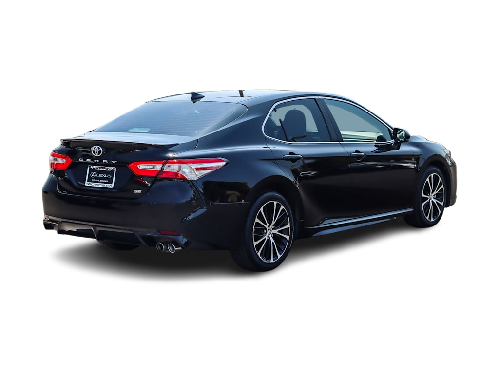 2020 Toyota Camry SE 16