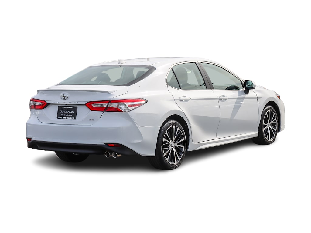 2020 Toyota Camry SE 16