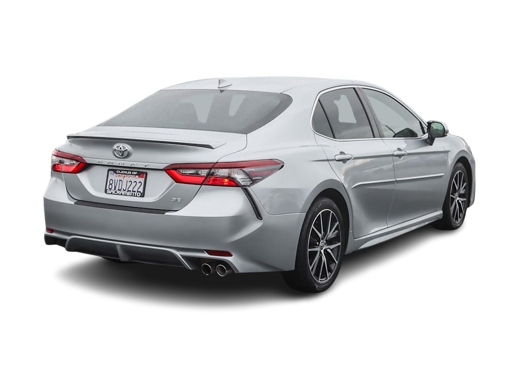 Thumbnail: 2021 Toyota Camry - 17