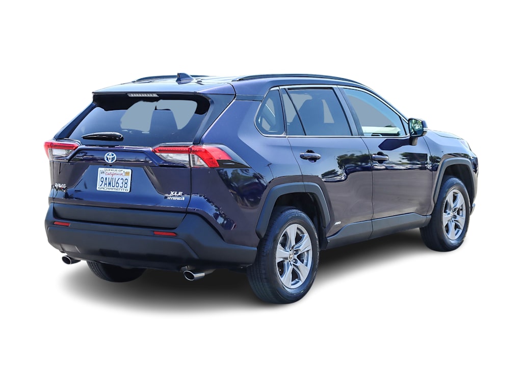 2022 Toyota RAV4 XLE 15