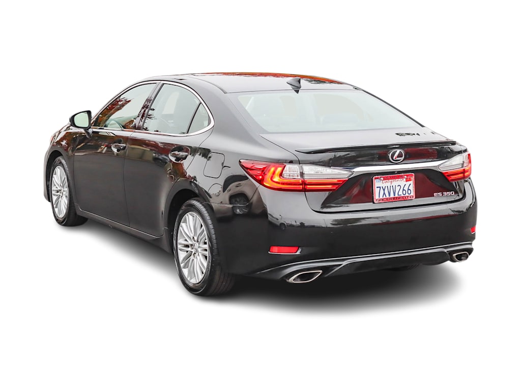 Thumbnail: 2017 Lexus ES - 3