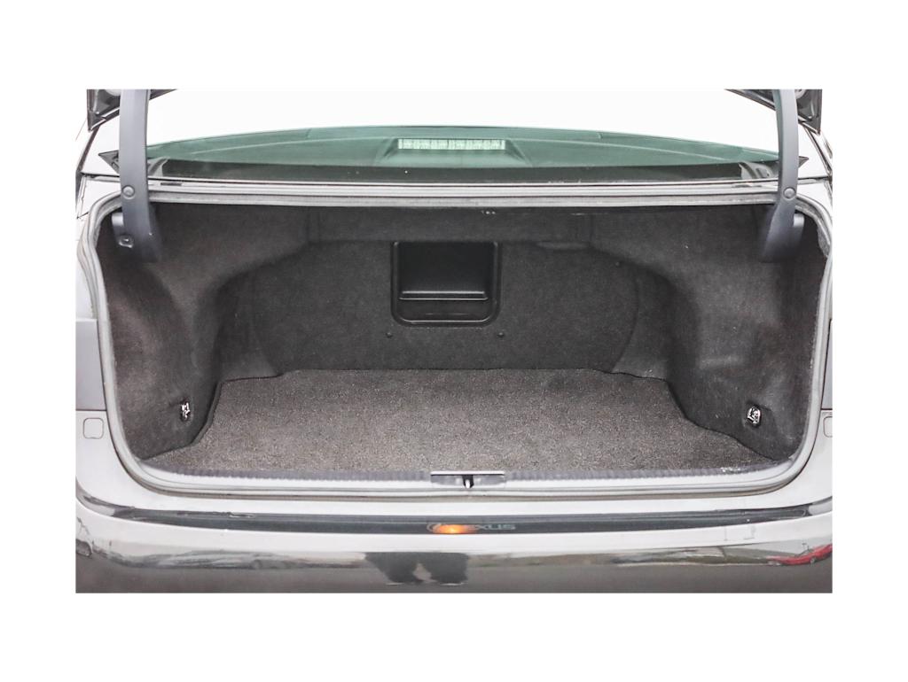 Thumbnail: 2017 Lexus ES - 16