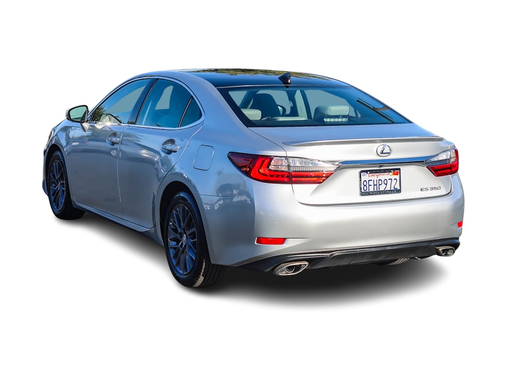 Thumbnail: 2018 Lexus ES - 3