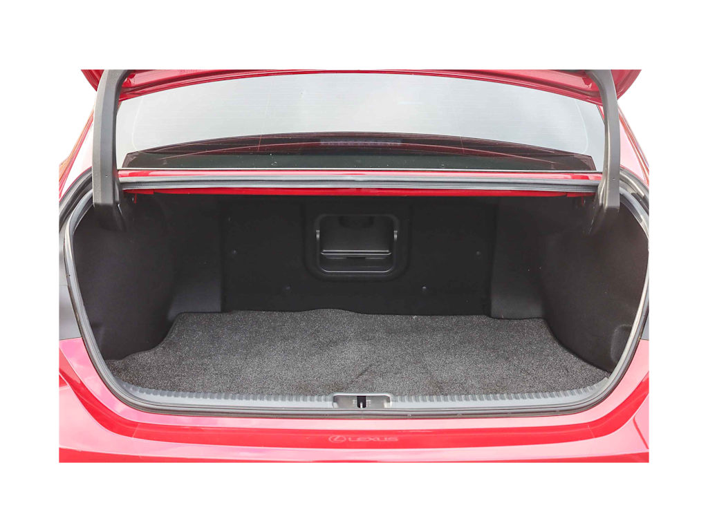 Thumbnail: 2019 Lexus ES - 15