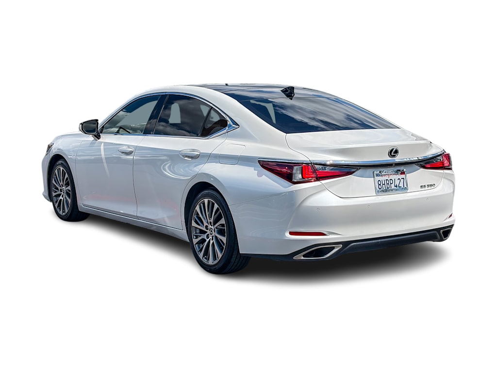 Thumbnail: 2019 Lexus ES - 3