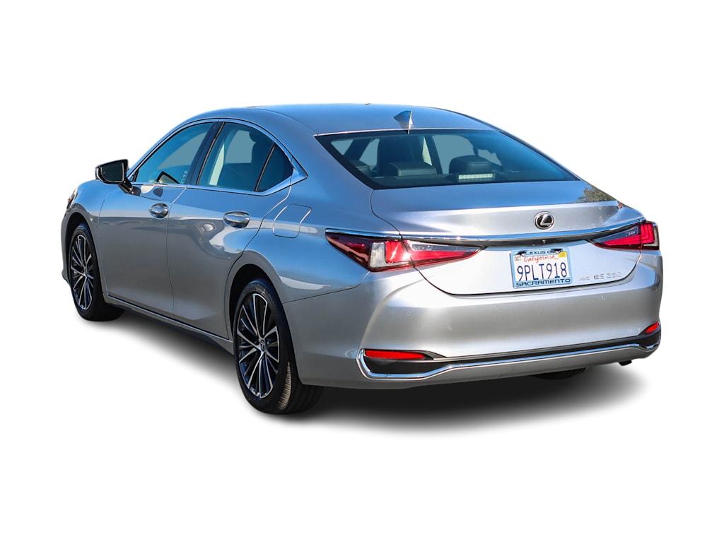 Thumbnail: 2024 Lexus ES - 3