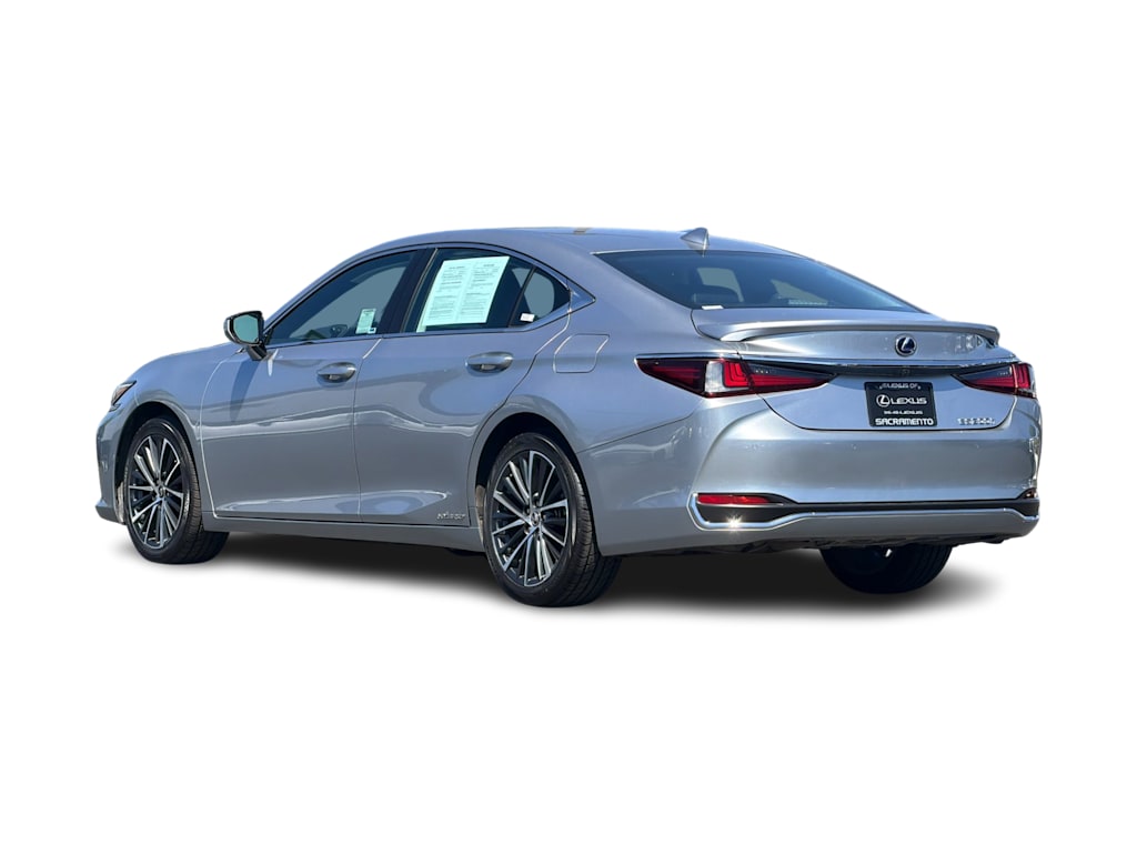 Thumbnail: 2022 Lexus ES - 4
