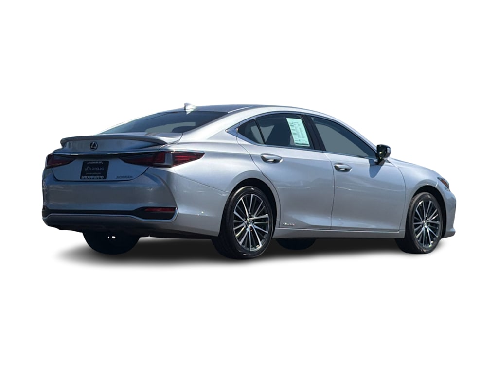 Thumbnail: 2022 Lexus ES - 17