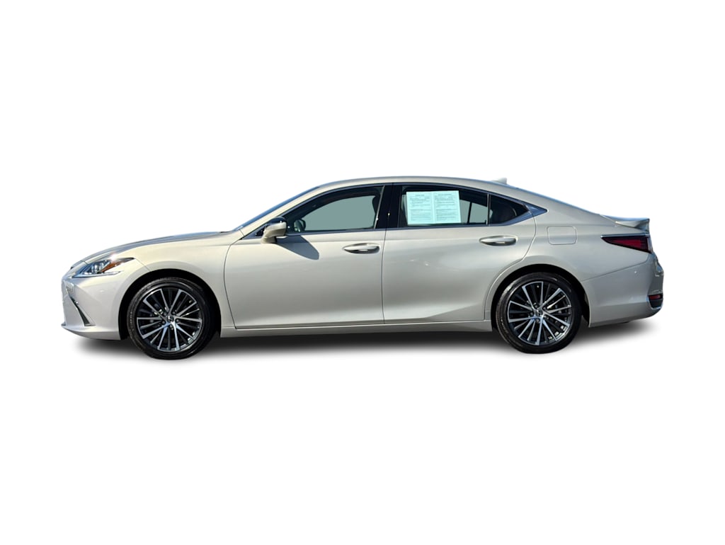 Thumbnail: 2024 Lexus ES - 3