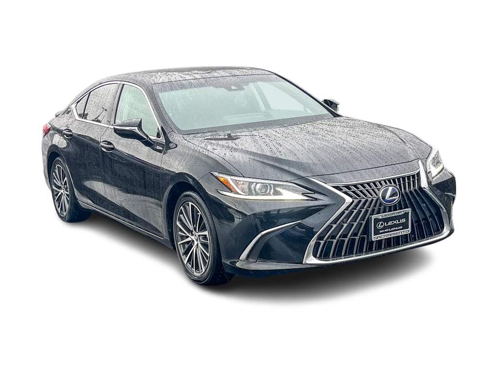 Thumbnail: 2022 Lexus ES - 17