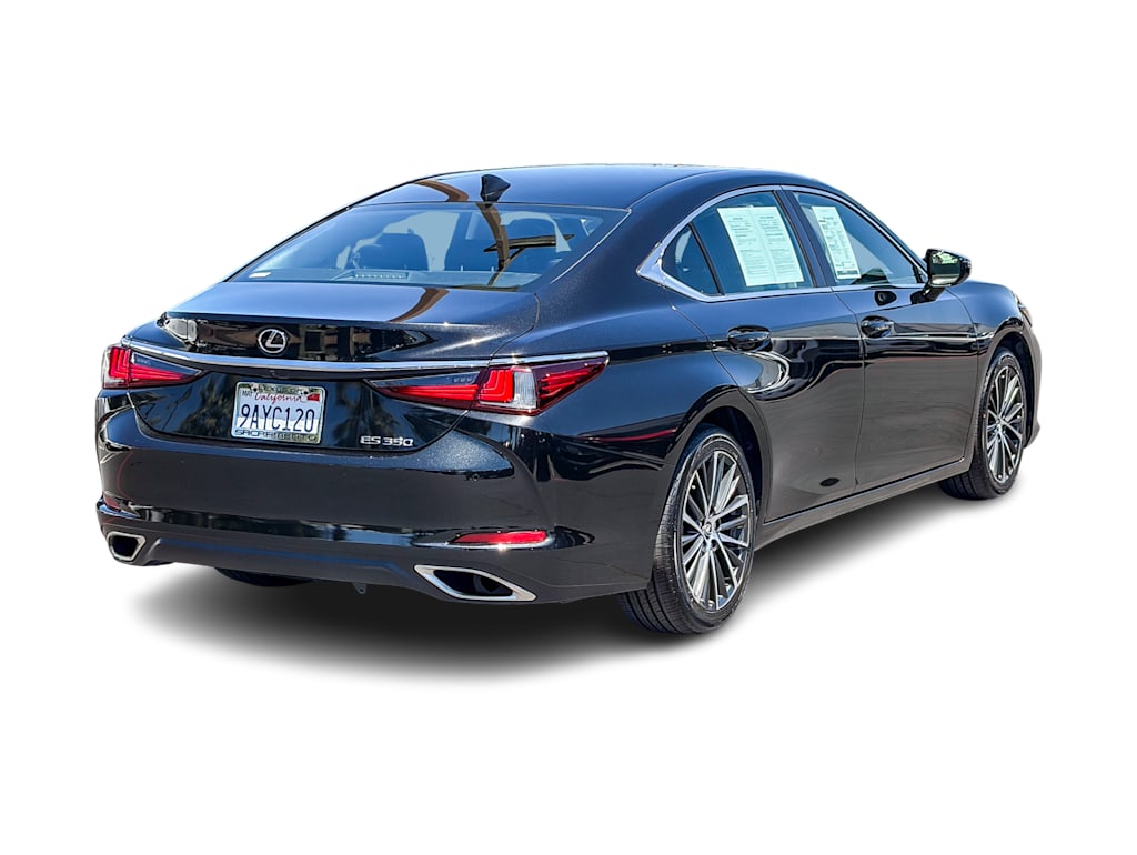 Thumbnail: 2022 Lexus ES - 16