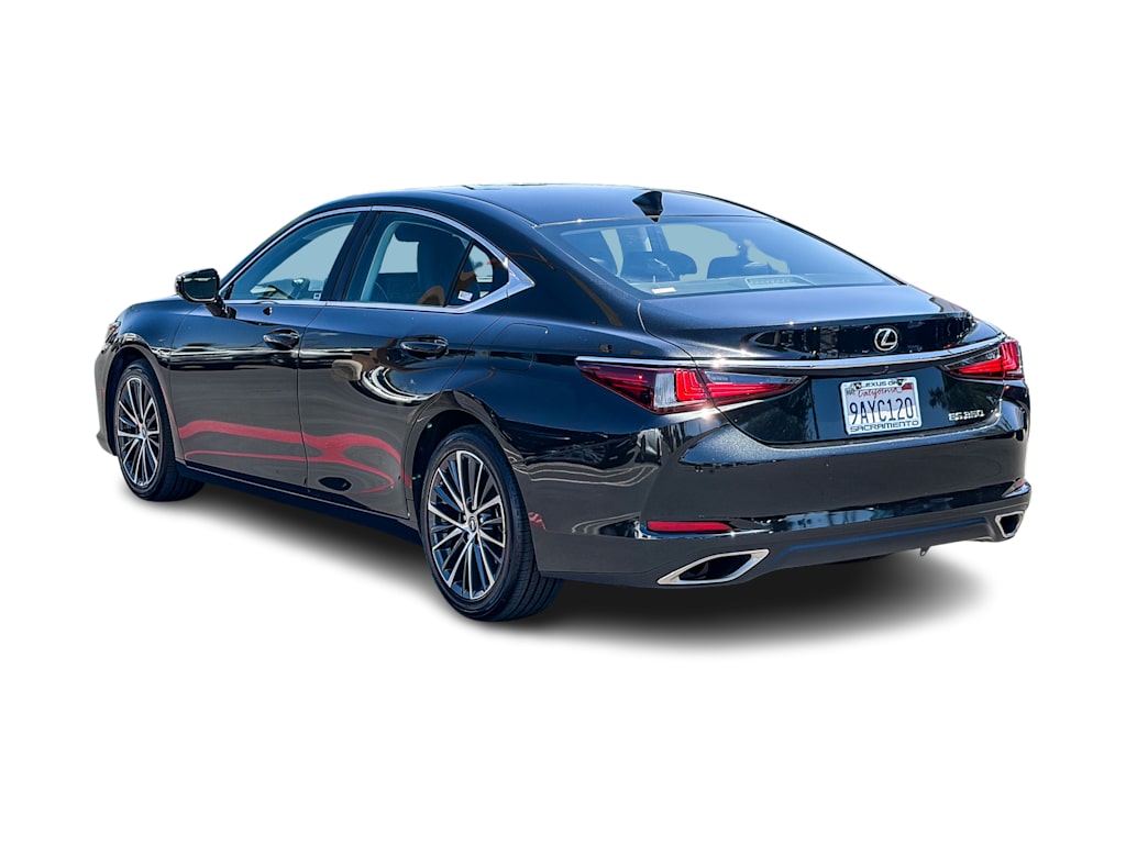 Thumbnail: 2022 Lexus ES - 3