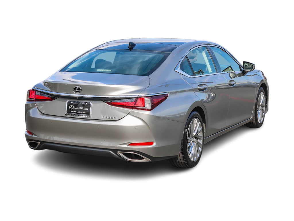 Thumbnail: 2020 Lexus ES - 18