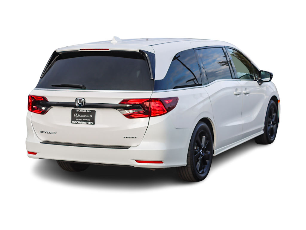 Thumbnail: 2023 Honda Odyssey - 16