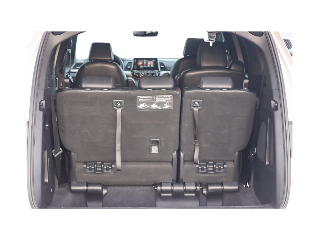 Thumbnail: 2023 Honda Odyssey - 14