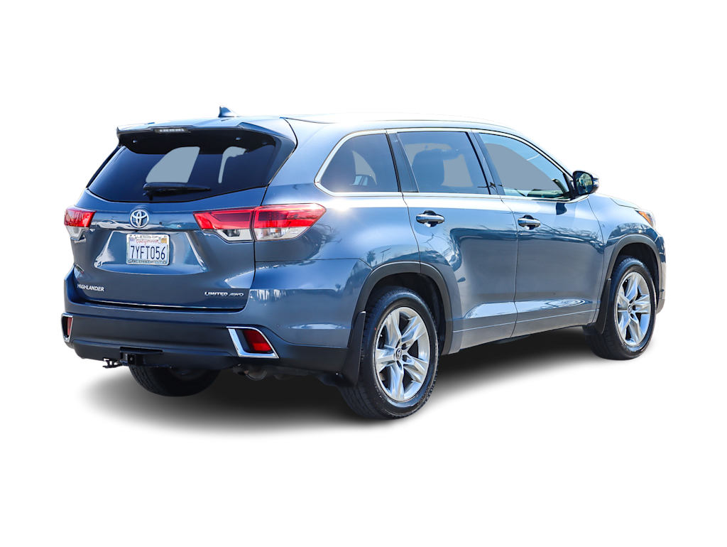 2017 Toyota Highlander Limited 16