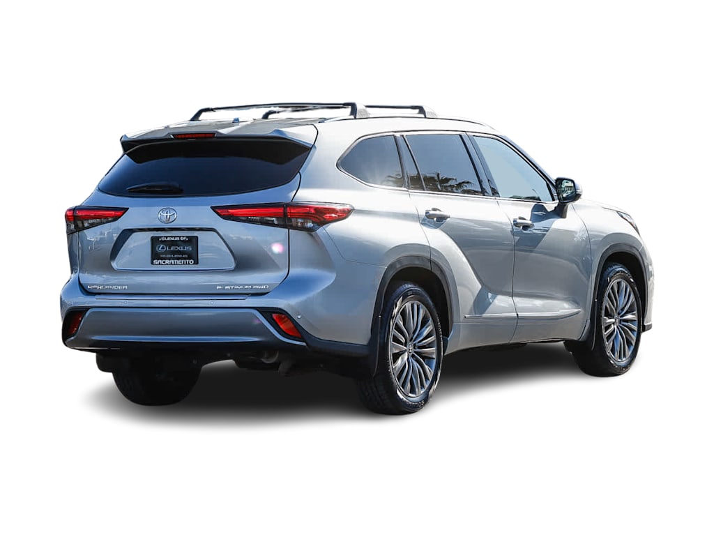 Thumbnail: 2022 Toyota Highlander - 20