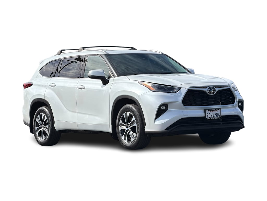 Thumbnail: 2022 Toyota Highlander - 19