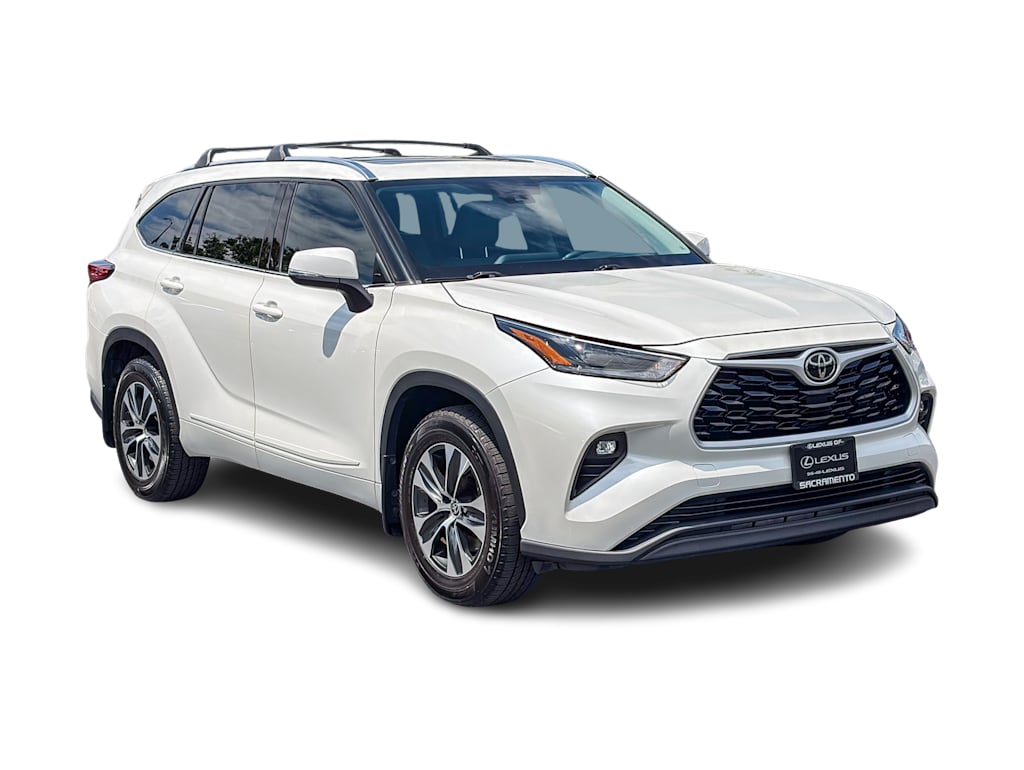 Thumbnail: 2021 Toyota Highlander - 17