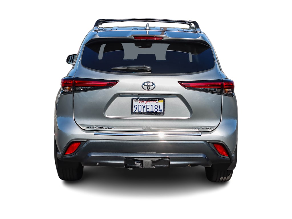 Thumbnail: 2022 Toyota Highlander - 4