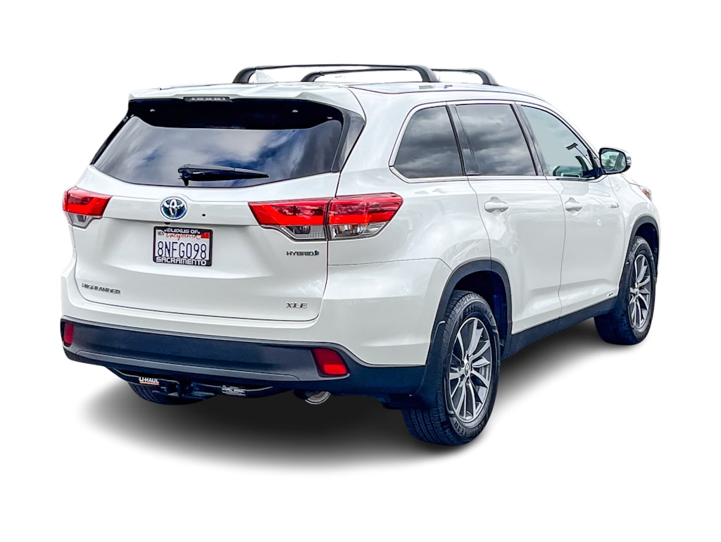 Thumbnail: 2019 Toyota Highlander - 17