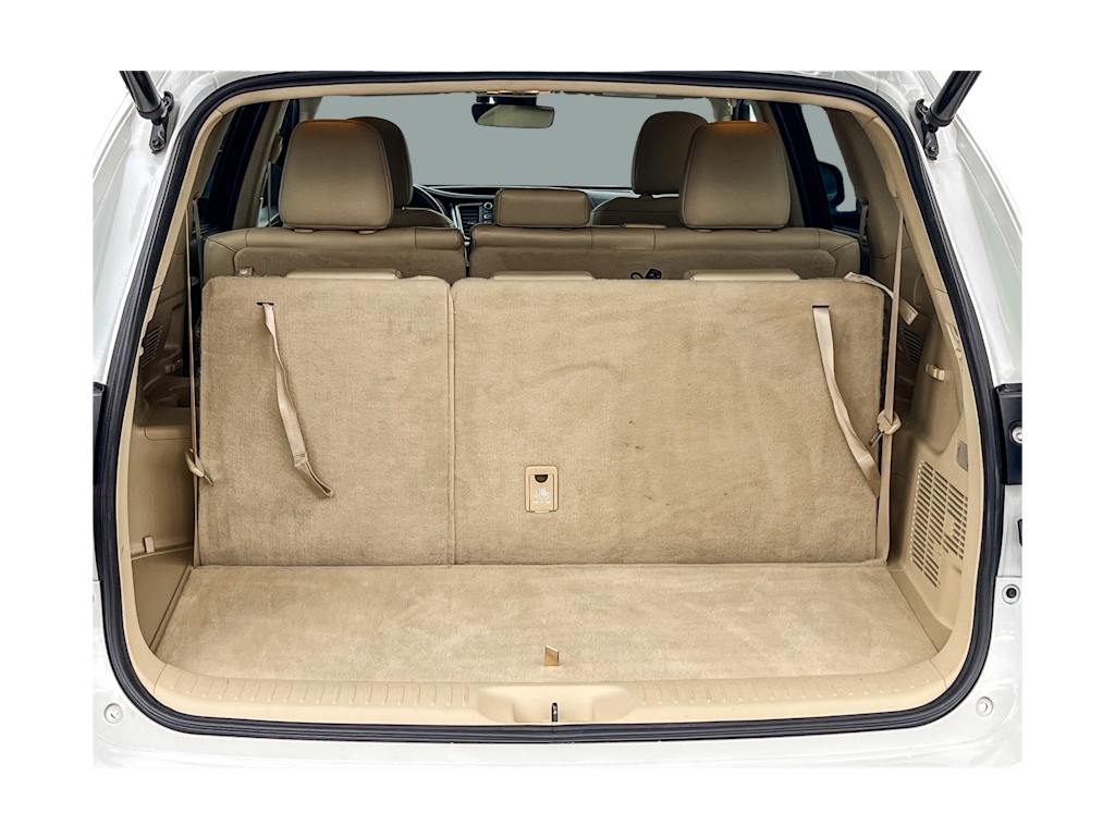 Thumbnail: 2019 Toyota Highlander - 15