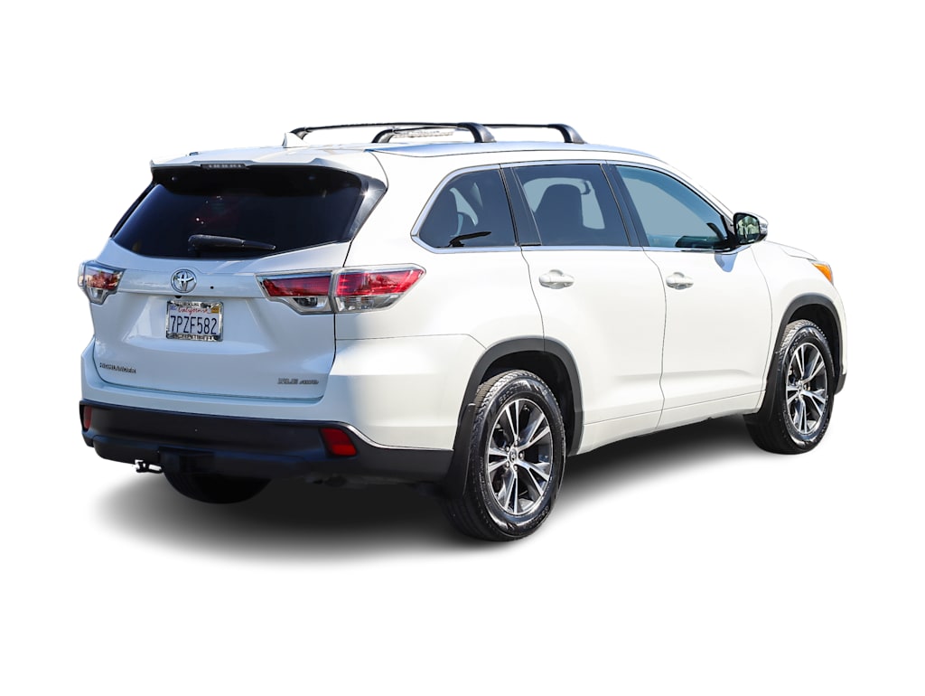 2016 Toyota Highlander XLE 17